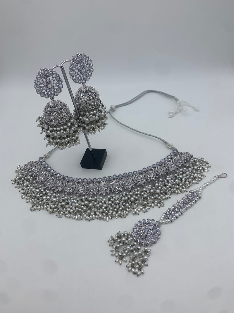 AM011 Silver Necklace set Polki