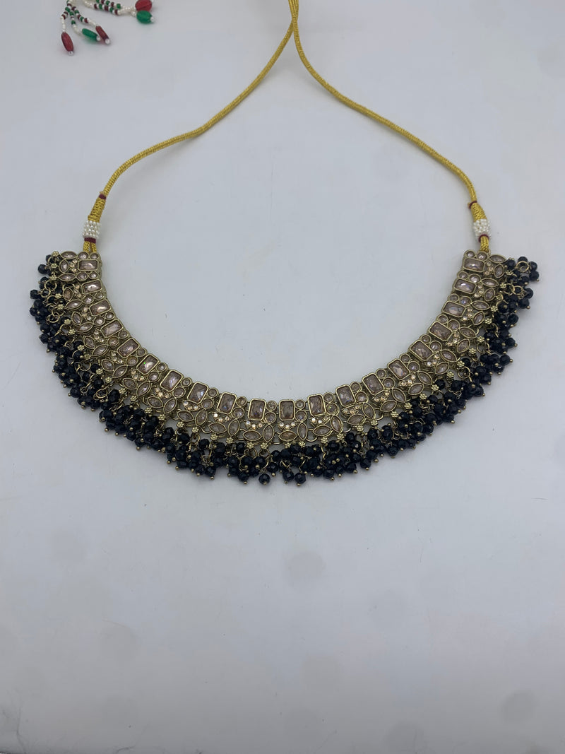 AM014 Gold and Black necklace set Polki