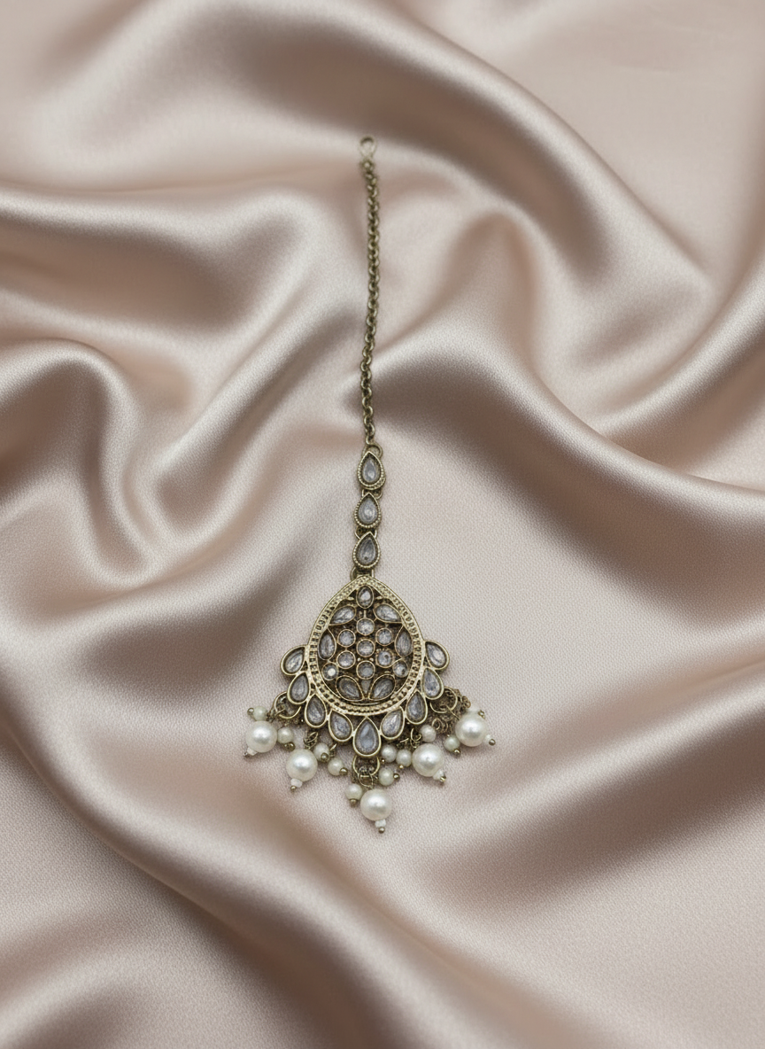 AM661 Gold and White tikka polki