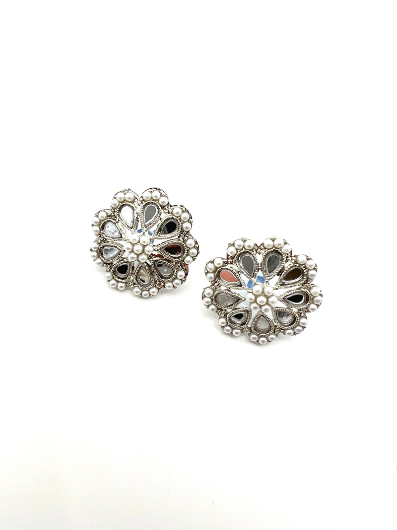 Floral mirror studs  image 6