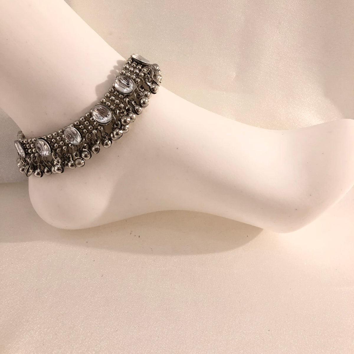 Silver Kundan Anklets image 1