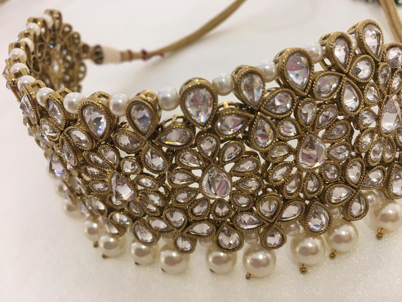 P10 Gold and white polki choker set image 1