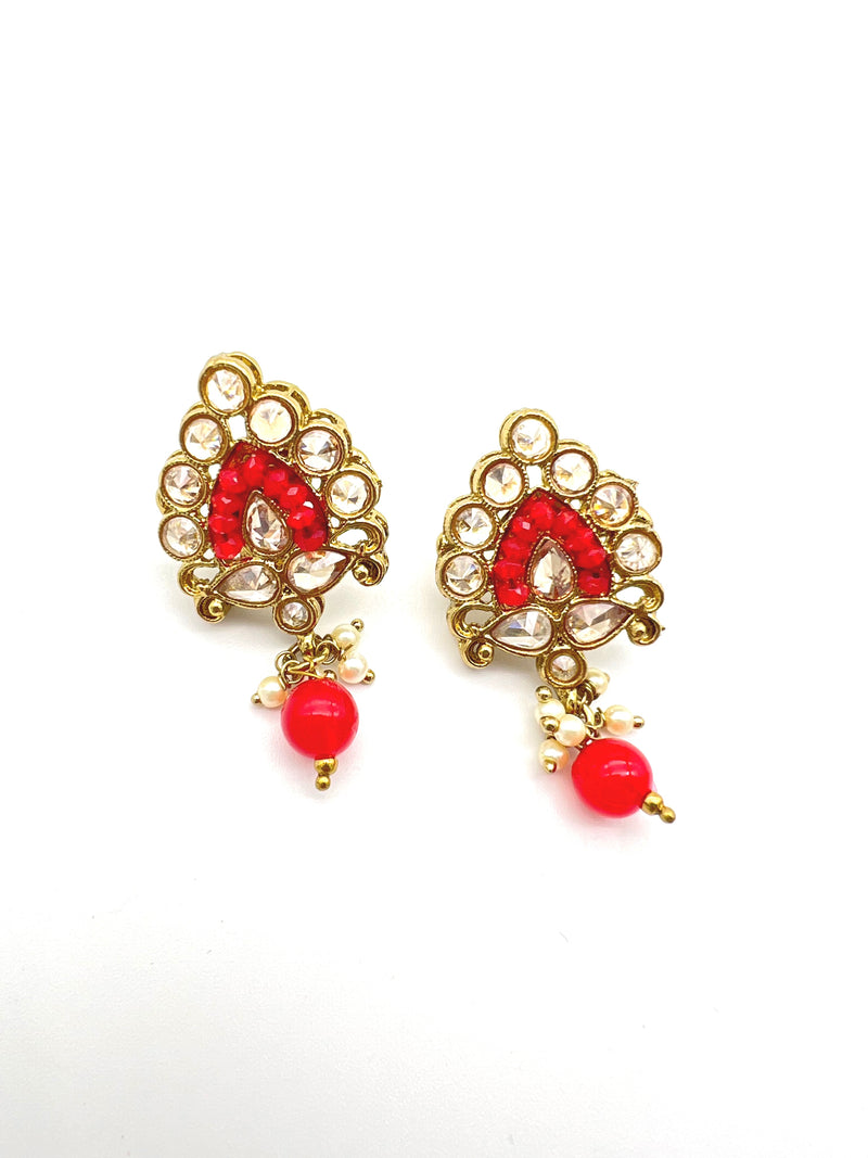 Pointed kundan studs image 3